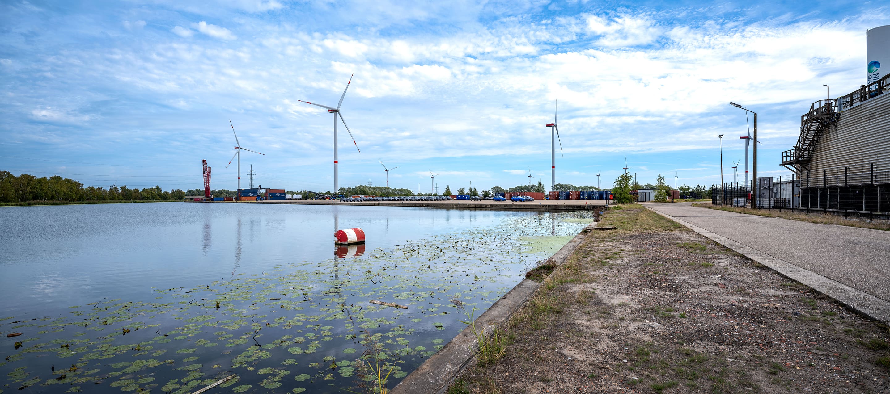 Sfeerbeeld kade bij Kristalpark III